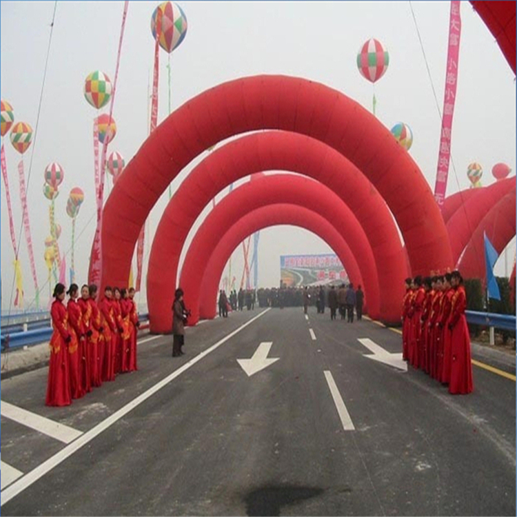 义安商场开业纯红拱门